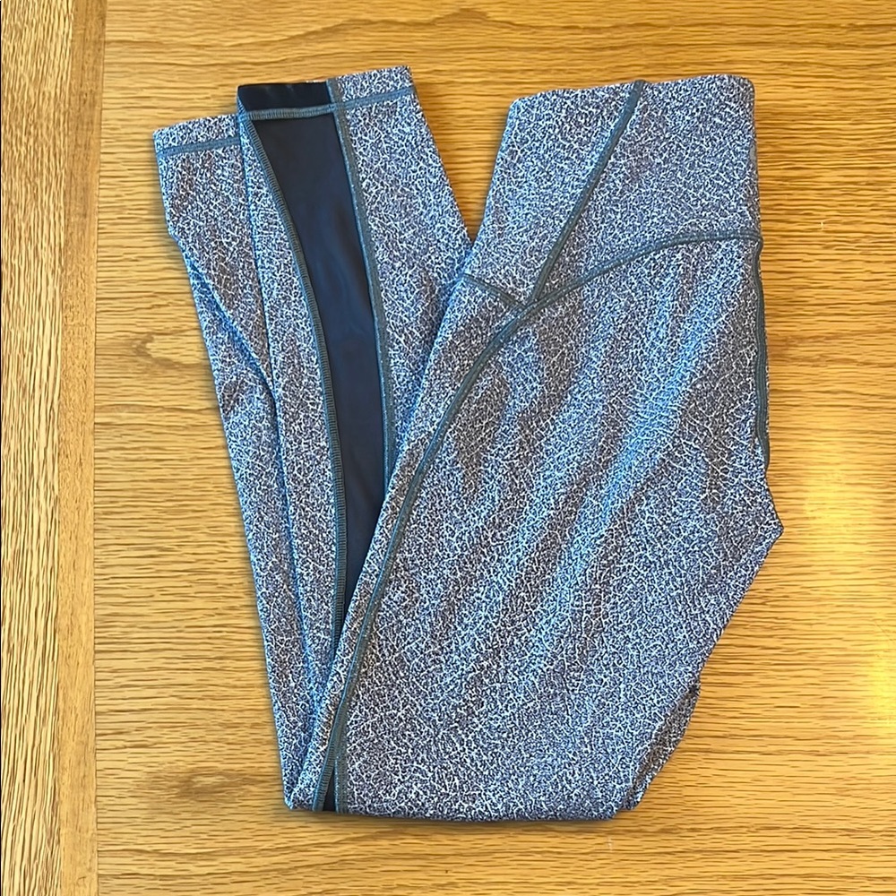 Lululemon Train Times ⅞ Leggings